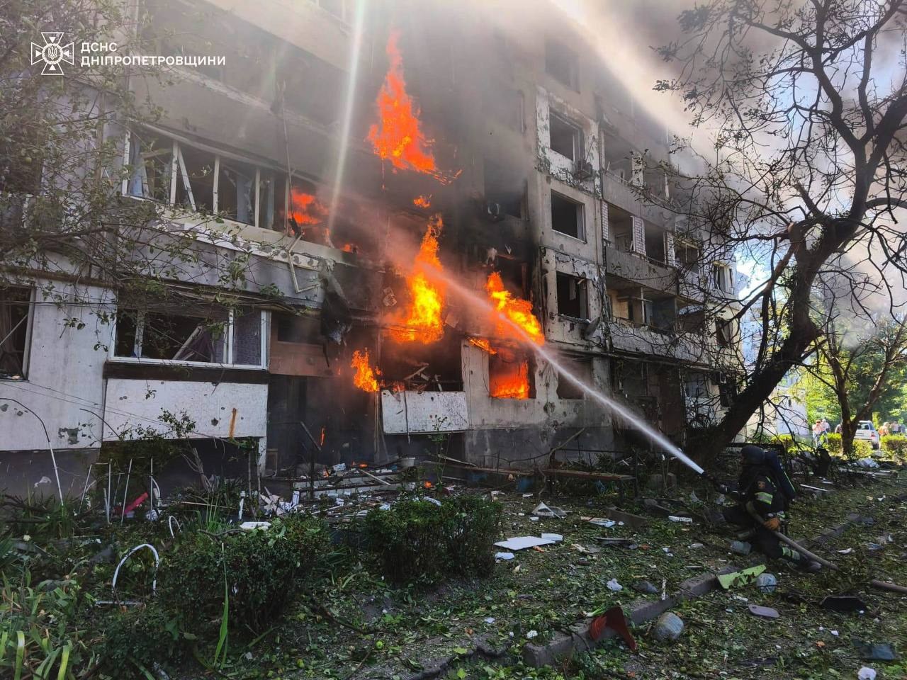 Багатоповерховий будинок у Павлограді після атаки КАБами 20 липня 2026 року
