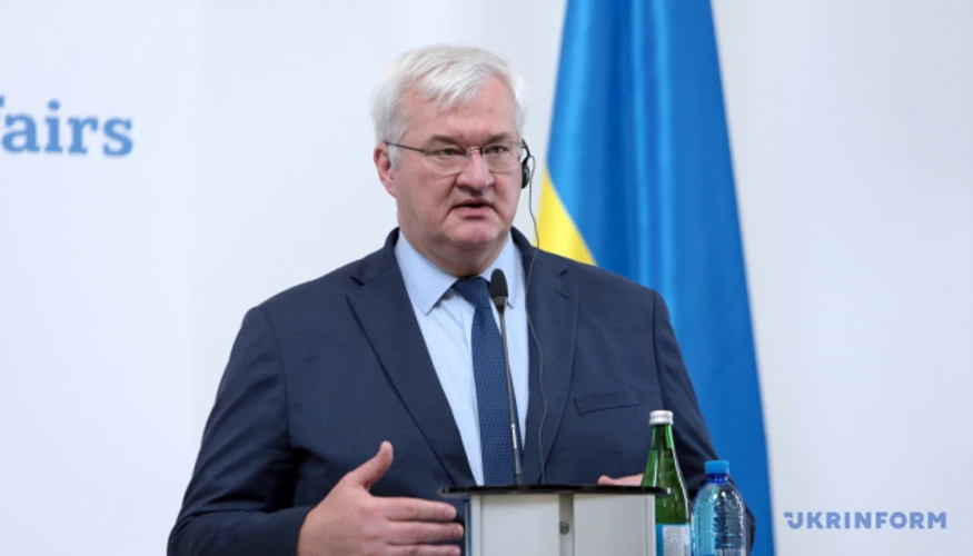 Андрій Сибіга на спільному брифінгу з Радославом Сікорським у Києві 13 вересня 2026 року